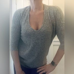 EXPRESS Women’s Speckled Gray Lightweight V-Neck Sweater|1/2 Sleeves|Size S/P